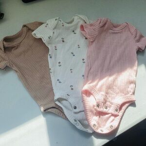 Bundle of 3 Adorable New Born Onesie, Pink, White, and Brown, by Carter’s.